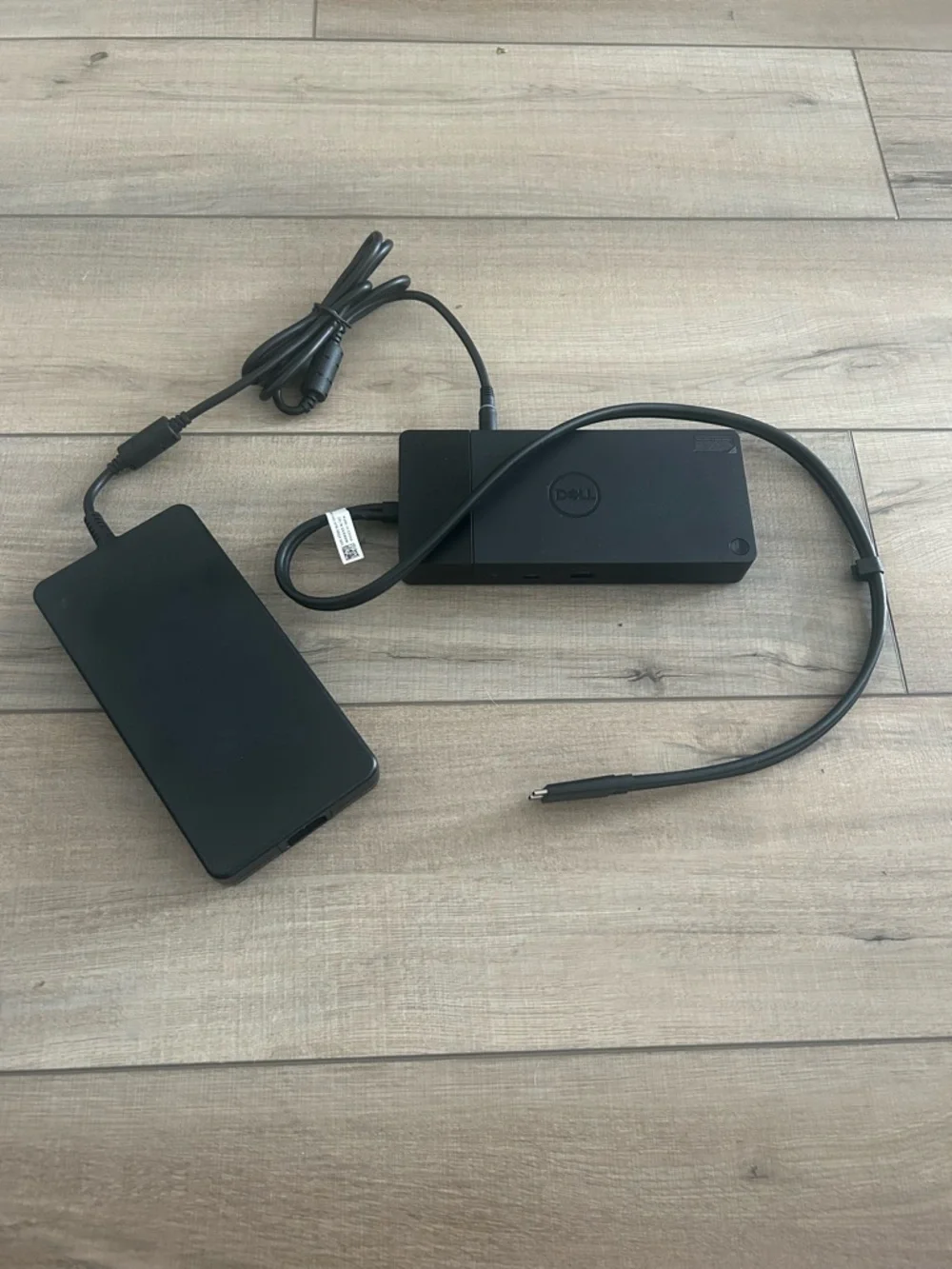 Dell Docking Station WD19DCS and Dell 240W Adapter